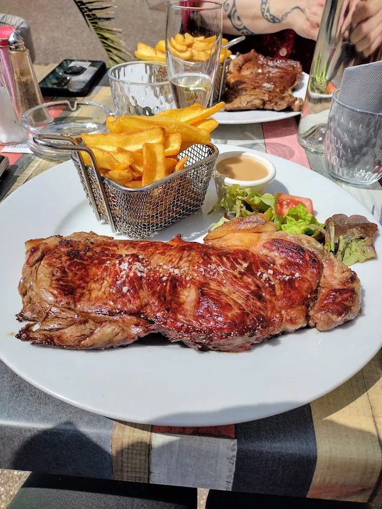 Entrecôte Frites Maison